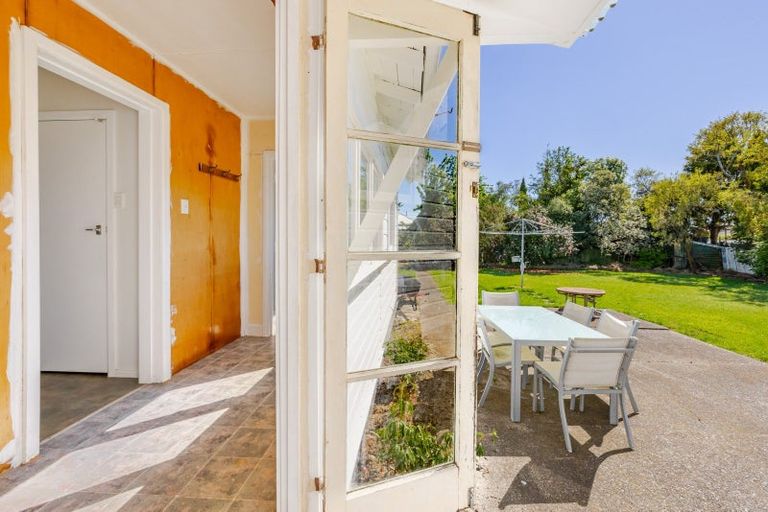 Photo of property in 1 Union Street, Waipawa, 4210