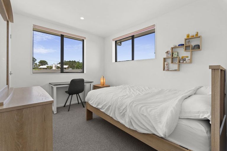 Photo of property in 1 Sauterne Road, Kumeu, 0810