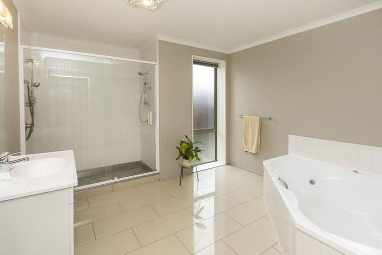 Photo of property in 12 Fuchsia Place, Halswell, Christchurch, 8025