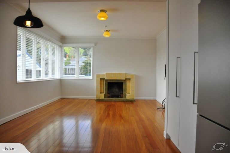 Photo of property in 2/4-6 Calliope Road, Devonport, Auckland, 0624