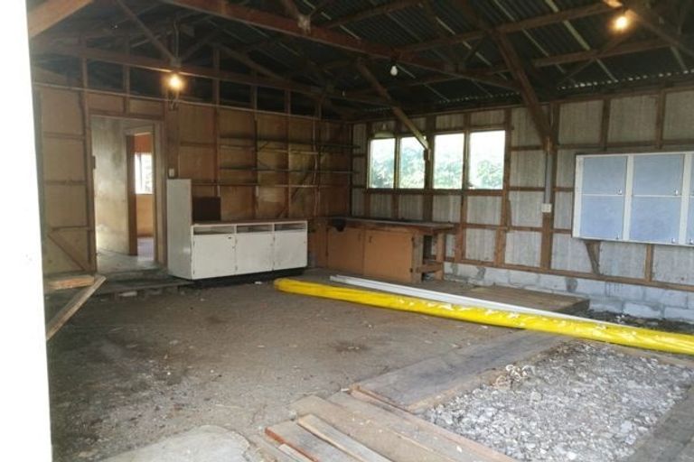 Photo of property in 56 Dale Crescent, Pakuranga, Auckland, 2010