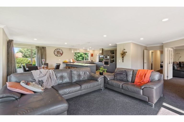 Photo of property in 12 Alderney Mews, Casebrook, Christchurch, 8051