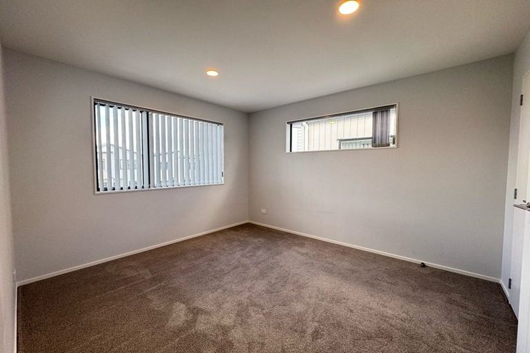 Photo of property in 29 Pilot Drive, Hobsonville, Auckland, 0616