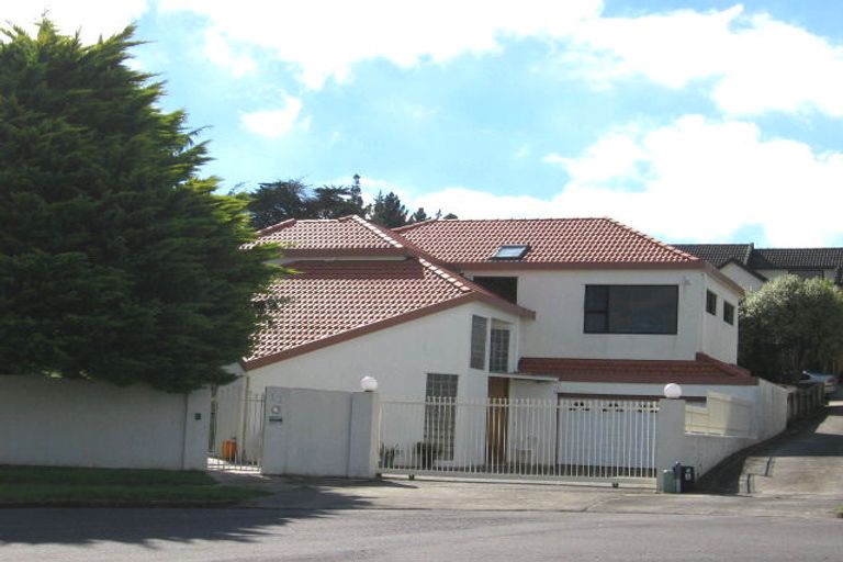 Photo of property in 17 Kaniere Place, Half Moon Bay, Auckland, 2012
