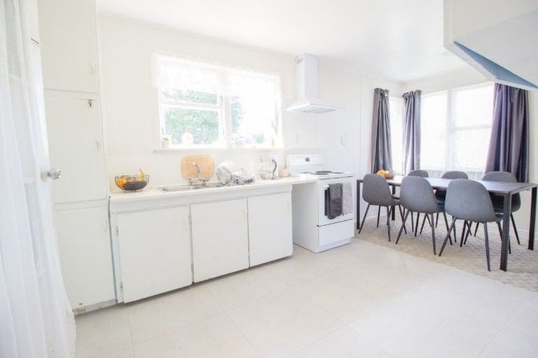 Photo of property in 70 Fisher Crescent, Otara, Auckland, 2023