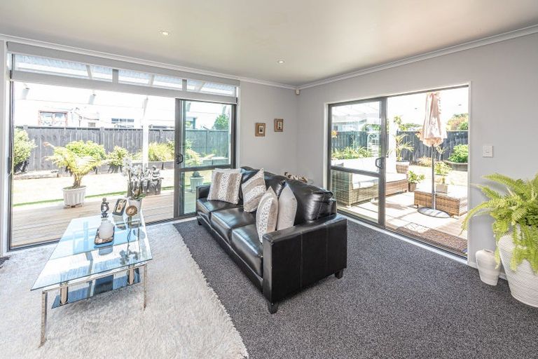 Photo of property in 13 Kamahi Street, Castlecliff, Whanganui, 4501