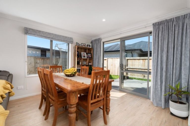 Photo of property in 80 Awataha Crescent, Pyes Pa, Tauranga, 3110