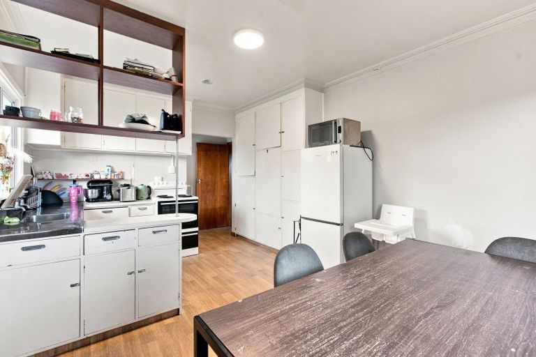 Photo of property in 28 Seymour Street, Waitara, 4320