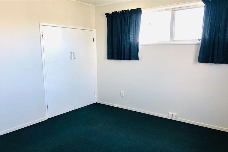 Photo of property in 14 Crampton Place, Manurewa, Auckland, 2102