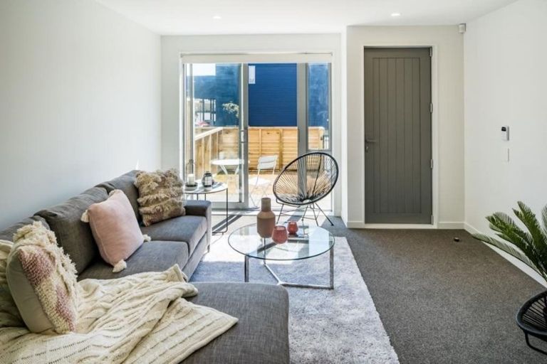 Photo of property in 2/36 Tacy Street, Kilbirnie, Wellington, 6022