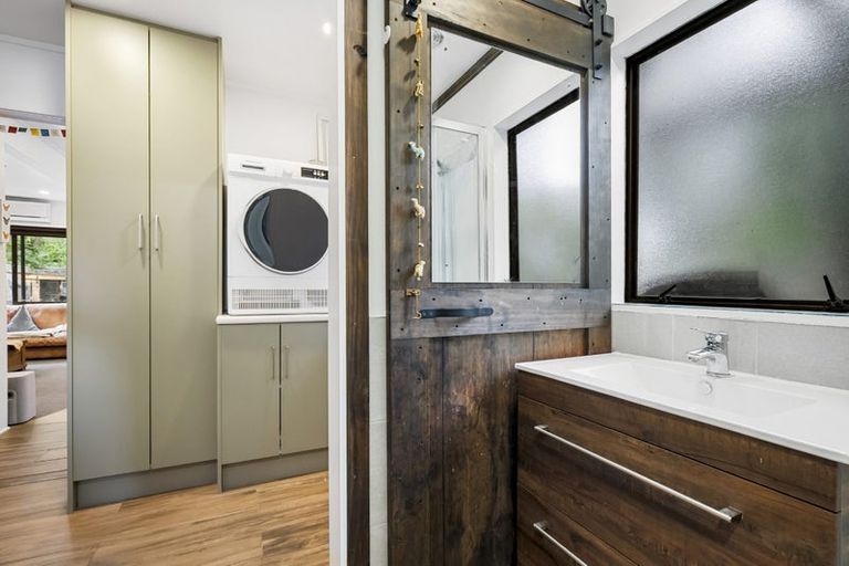 Photo of property in 3/128 Manuka Road, Bayview, Auckland, 0629