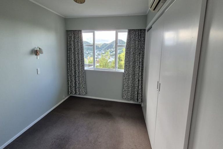 Photo of property in 52 Monaghan Avenue, Karori, Wellington, 6012