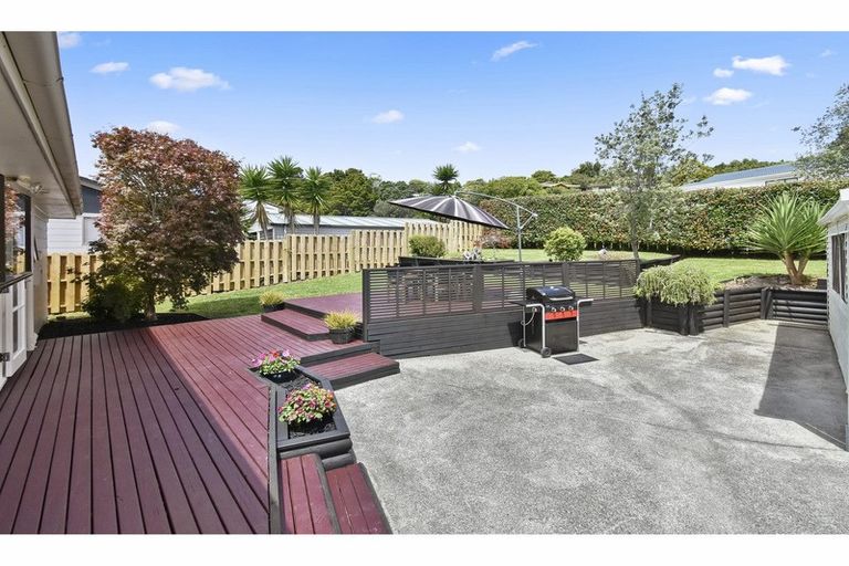 Photo of property in 27 Aronia Way, Goodwood Heights, Auckland, 2105