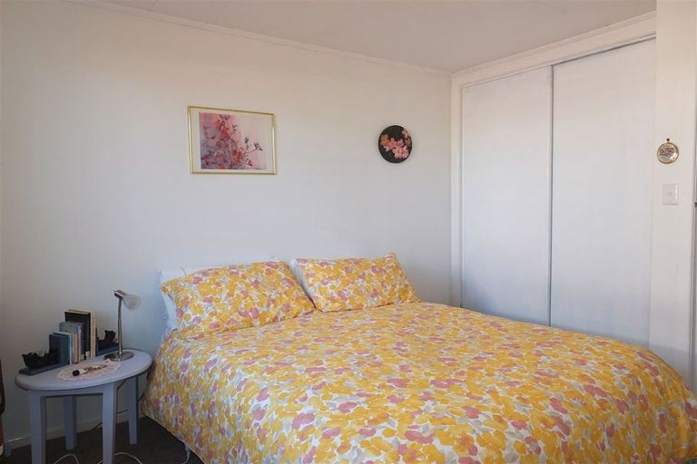 Photo of property in 2/21 Oxford Street, West End, Timaru, 7910