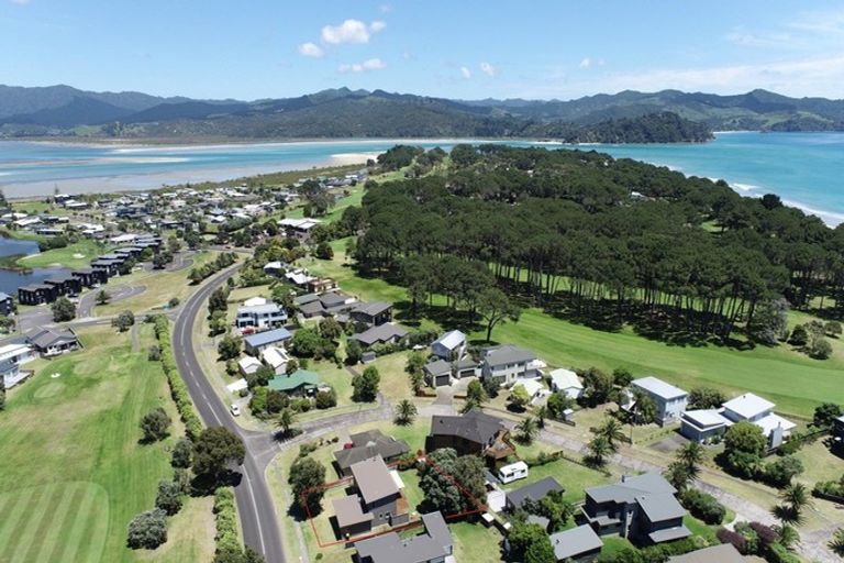 Photo of property in 670 Matarangi Drive, Matarangi, Whitianga, 3592