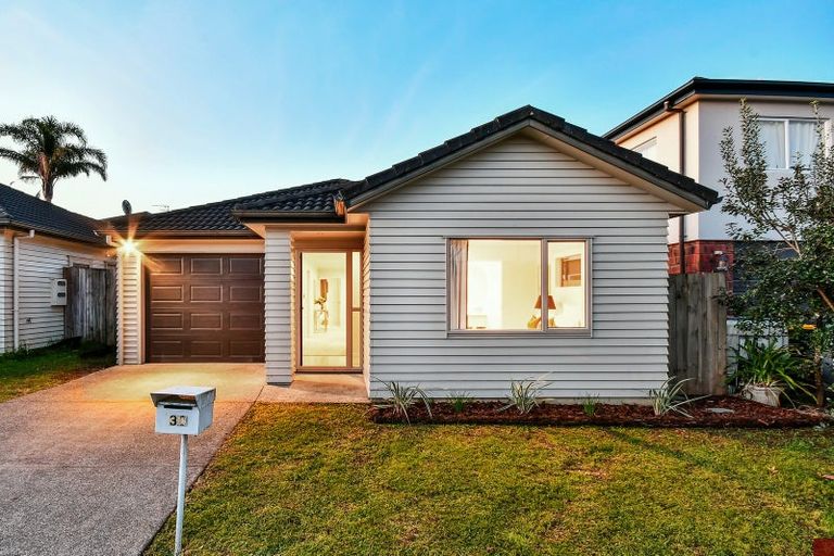 Photo of property in 30 Birchlands Road, Flat Bush, Auckland, 2019