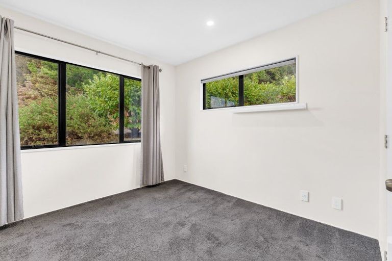 Photo of property in 12 The Topdeck, Whitby, Porirua, 5024