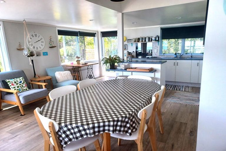 Photo of property in 21 Adams Road, Thornton Bay, Thames, 3575