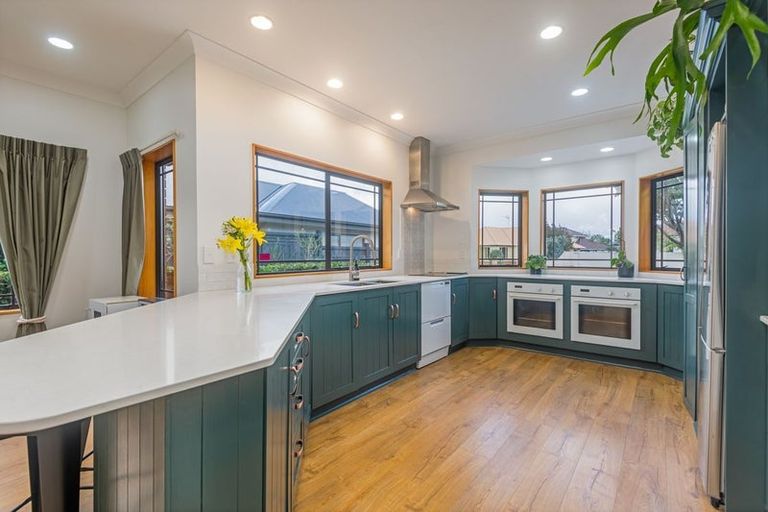 Photo of property in 23 Balmoral Drive, Terrace End, Palmerston North, 4410