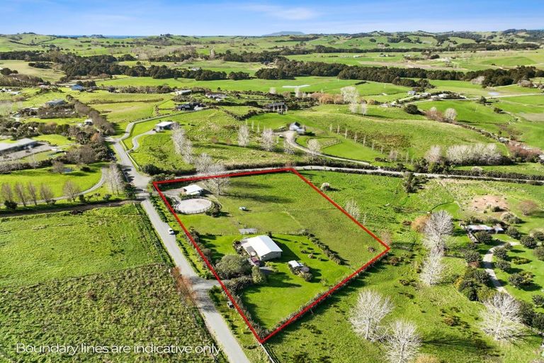 Photo of property in 39 Lara Lane, Kaiwaka, 0573