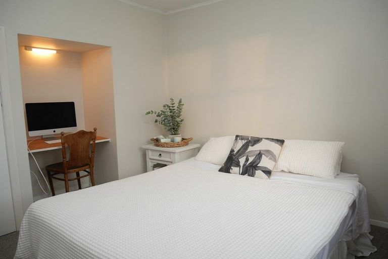 Photo of property in 21 Mazengarb Road, Paraparaumu Beach, Paraparaumu, 5032