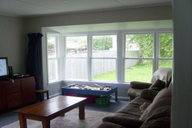 Photo of property in 22 Maher Street, Elderslea, Upper Hutt, 5018