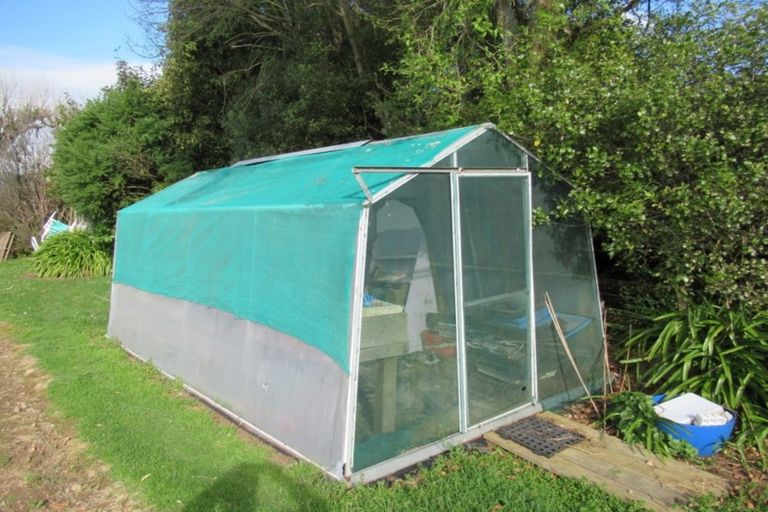 Photo of property in 91 Mcleavey Road, Ohau, Levin, 5570