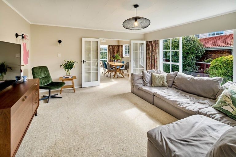 Photo of property in 11 Mckeefry Grove, Tawa, Wellington, 5028