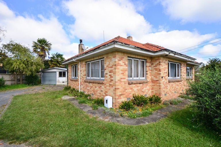 Photo of property in 19 Storey Avenue, Forest Lake, Hamilton, 3200