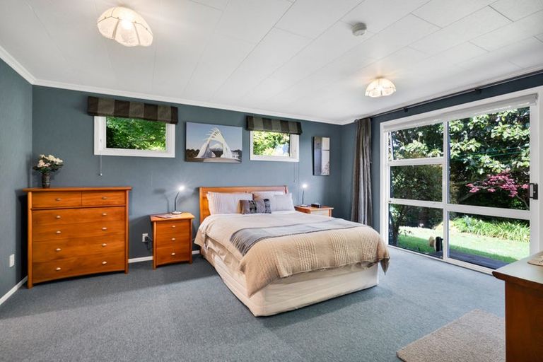 Photo of property in 218 Henwood Road, Paraite, New Plymouth, 4372