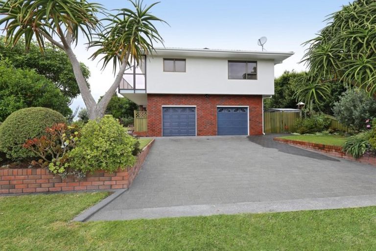Photo of property in 2 Thurley Place, Bay View, Napier, 4104