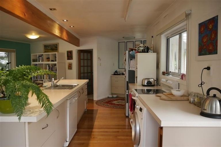 Photo of property in 9 Willow Place, Horahora, Whangarei, 0110