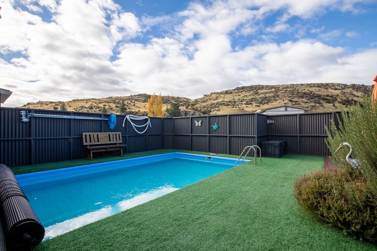 Photo of property in 5 Teviot Street, Roxburgh, 9500