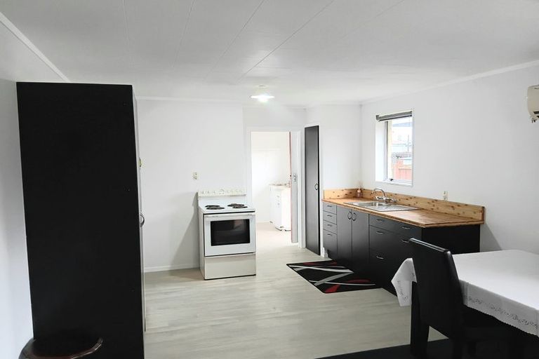 Photo of property in 15b Brougham Street, Westport, 7825