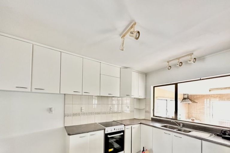 Photo of property in 73 Stonex Road, Papatoetoe, Auckland, 2025