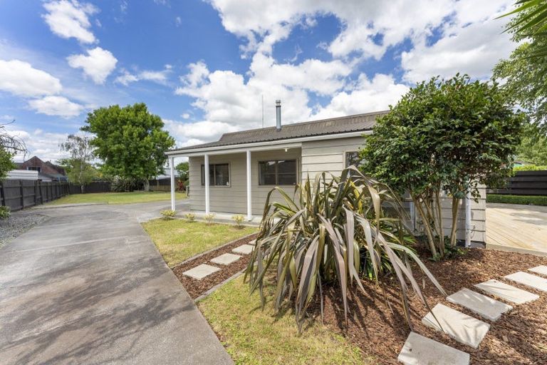 Photo of property in 23 Chadwick Place, Highbury, Palmerston North, 4412