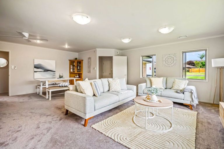 Photo of property in 11 Conifer Grove, Te Kamo, Whangarei, 0112