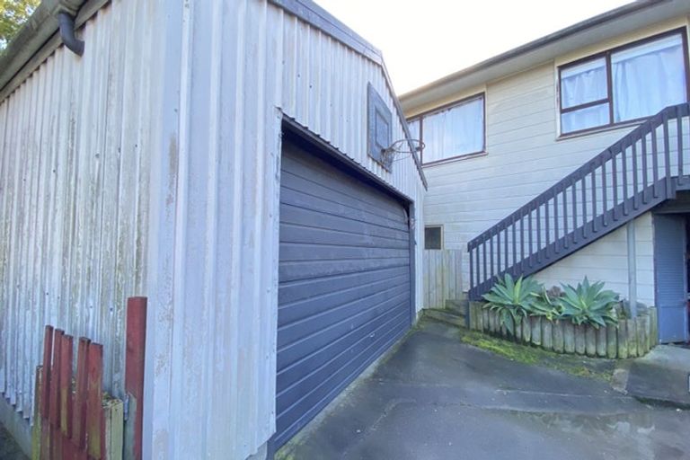 Photo of property in 3 Contessa Drive, Glenfield, Auckland, 0629