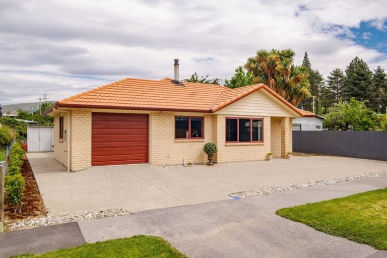 Photo of property in 19 Erris Street, Cromwell, 9310