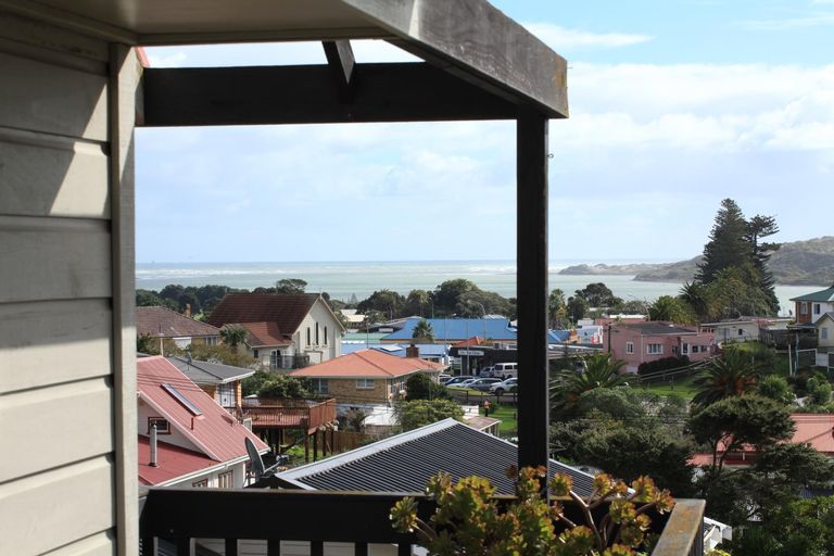 Photo of property in 21b Long Street, Raglan, 3225