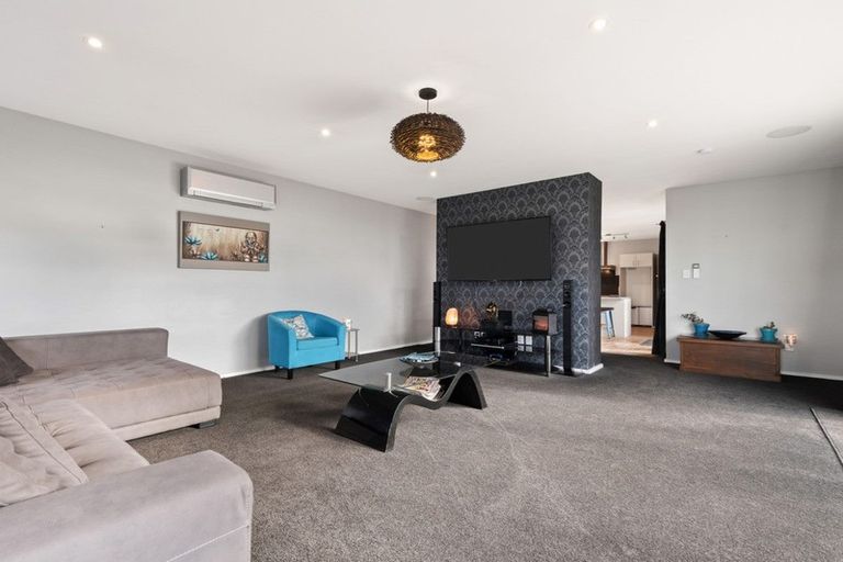 Photo of property in 766 Main North Road, Belfast, Christchurch, 8051