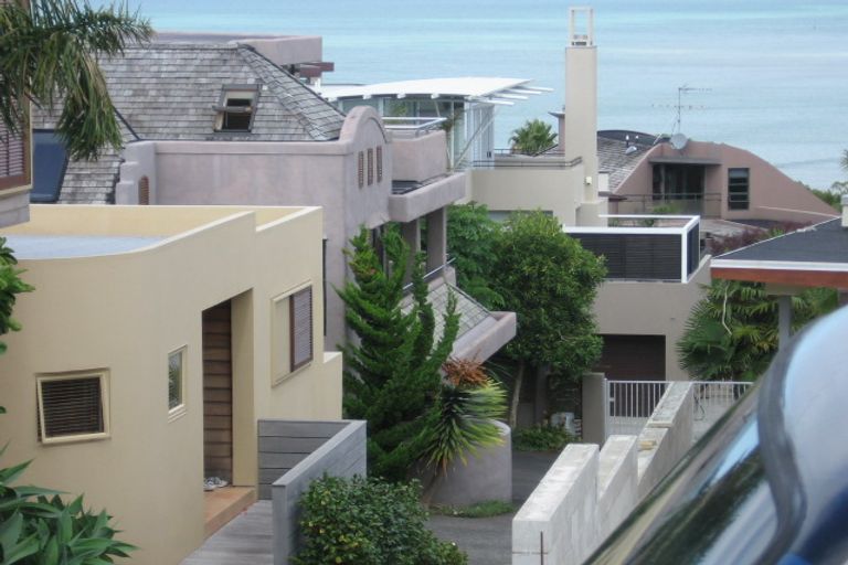 Photo of property in 8b Marama Street, Castor Bay, Auckland, 0620