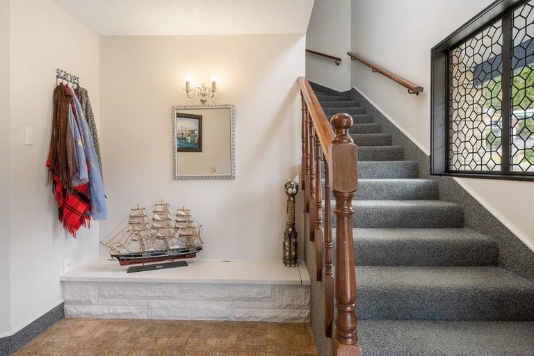 Photo of property in 6 Seaview Crescent, Picton, 7220