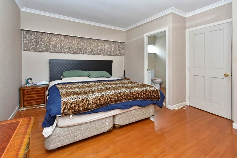 Photo of property in 44 Orams Road, Hillpark, Auckland, 2102