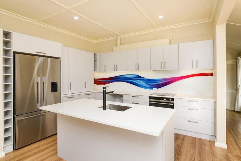 Photo of property in 18 Skerman Street, Marton, 4710