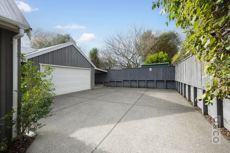 Photo of property in 5 Cambridge Road, Riverhead, 0820