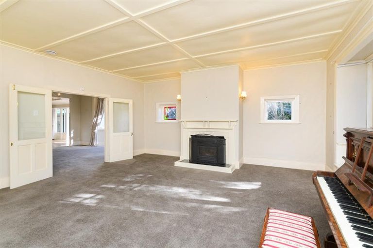 Photo of property in 18 Skerman Street, Marton, 4710