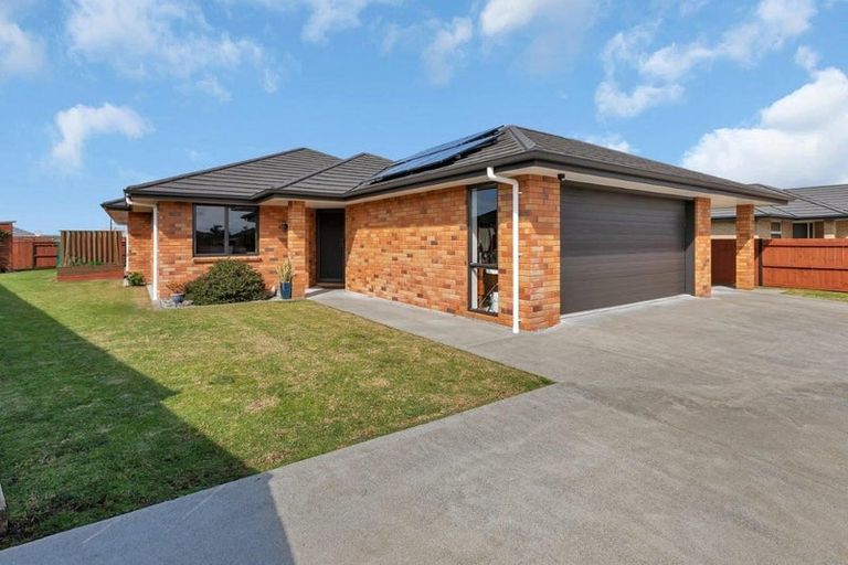 Photo of property in 59 Kowi Lakes Drive, One Tree Point, 0118