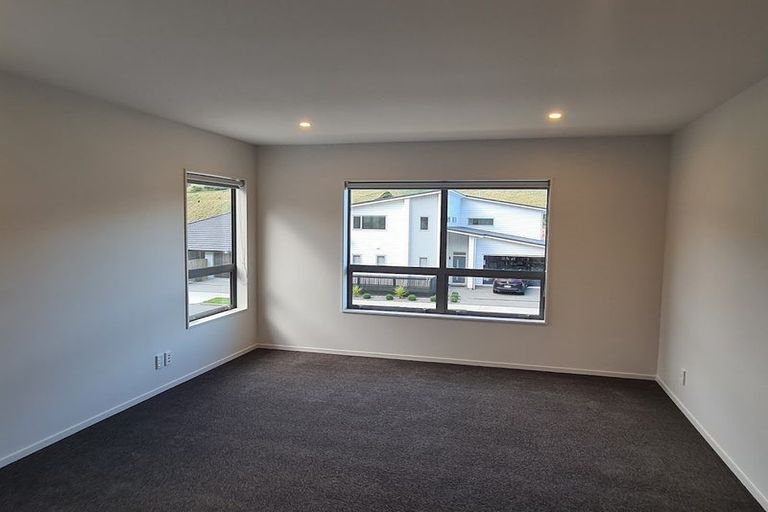 Photo of property in 87 Melksham Drive, Churton Park, Wellington, 6037