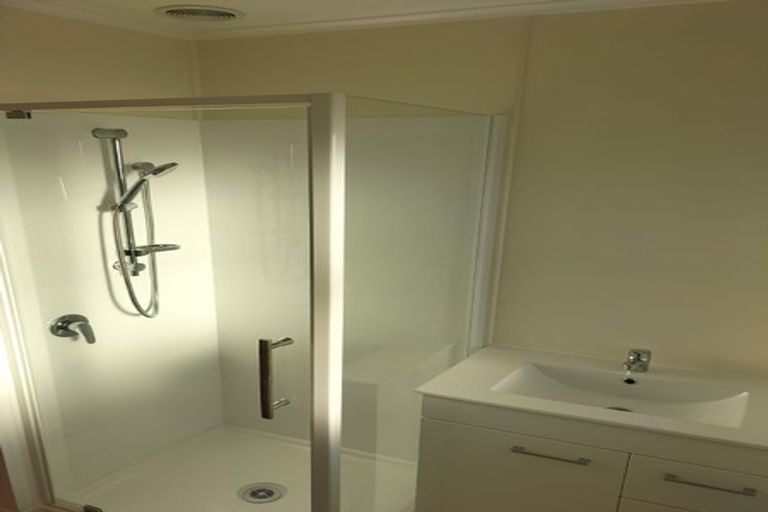 Photo of property in 5b Coronation Avenue, Pukekohe, 2120